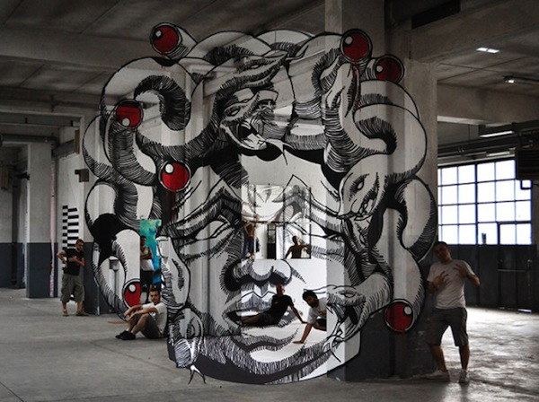 TrulyDesign Medusa Anamorph 01 New Anamorph by Truly Design