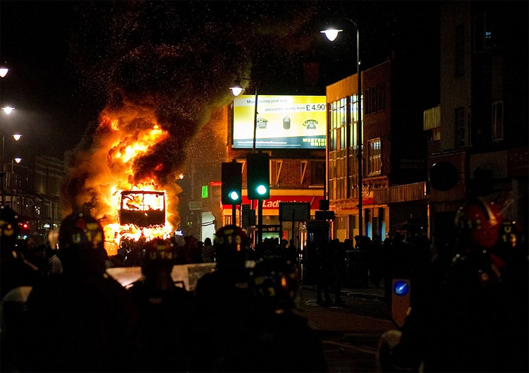 1115 pic on Design You Trust 1115 London in the Circle of Rage