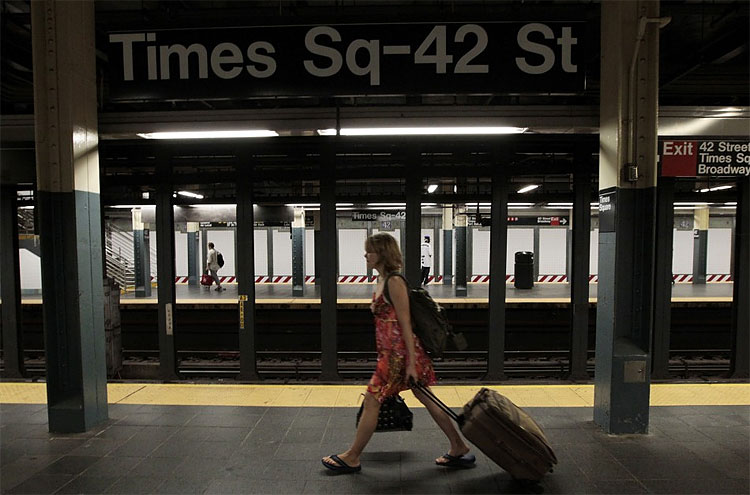 1208 US Braces for Hurricane Irene