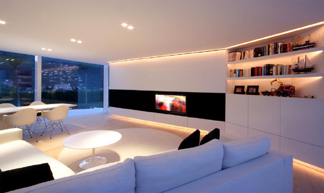 1915 Lake Lugano House by JM Architecture