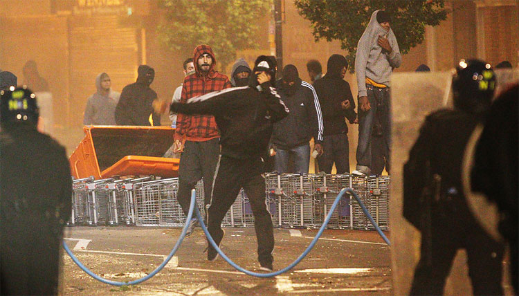 194 pic on Design You Trust 194 London in the Circle of Rage