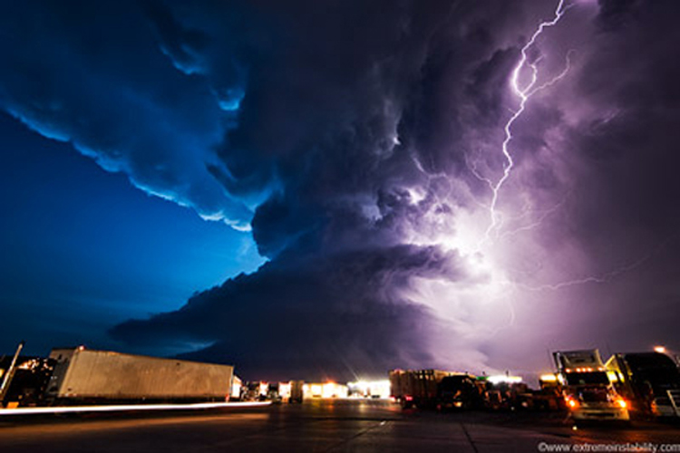 2009 06 17 4232sm pic on Design You Trust 2009 06 17 4232sm Incredible images of the sky by Mike Hollingshead