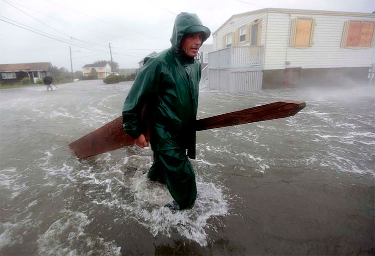 551 US Braces for Hurricane Irene