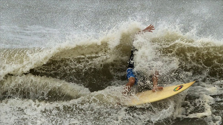 637 US Braces for Hurricane Irene