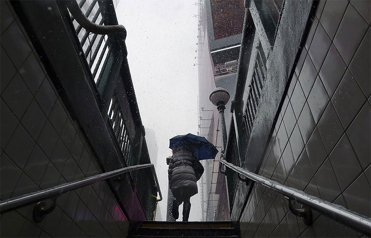 841 US Braces for Hurricane Irene