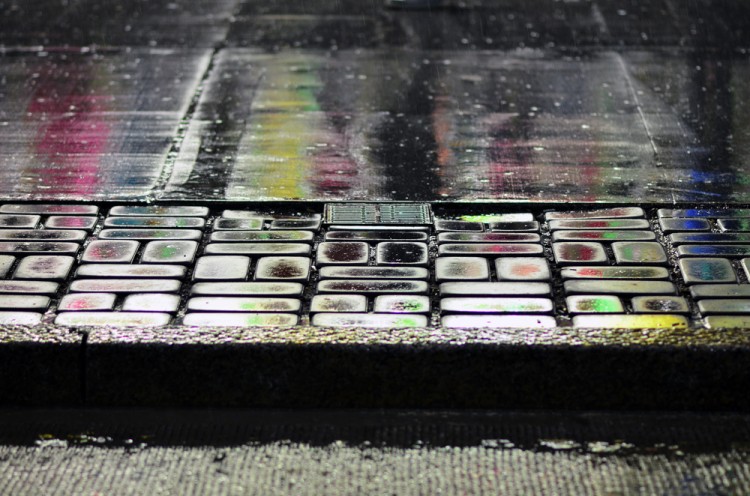 Dailysnaps 028 750x496 pic on Design You Trust Dailysnaps 028 750x496 See NYC through the lens of DeShaun A. Craddock