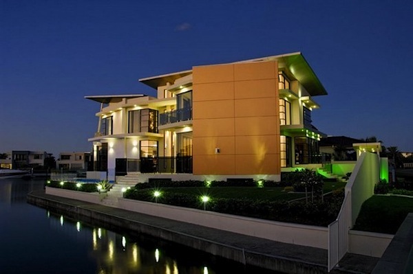 allegra house sydney 01 Allegra House – Waterfront Crib in Sovereign Islands, Australia