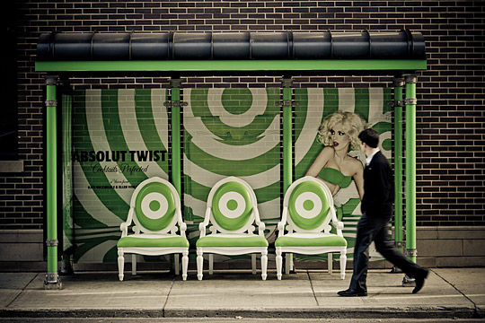 bs8a Bus Stop Advertising – Being Closer to People
