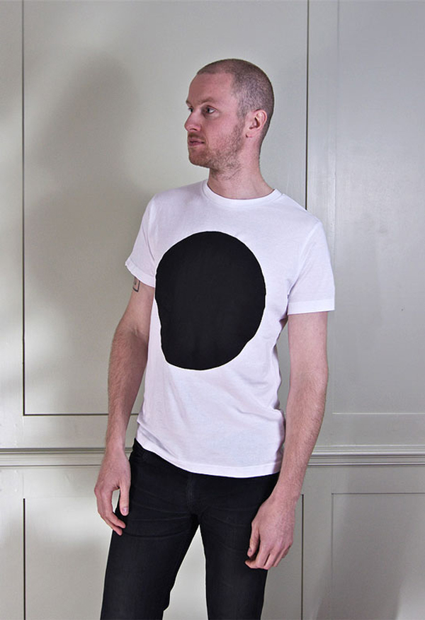 hole t white2 pic on Design You Trust hole t white2 New tee collection by Big Fluff