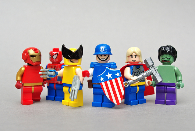 lego minifigs super heroes 03 LEGO figurines as Super Heroes !