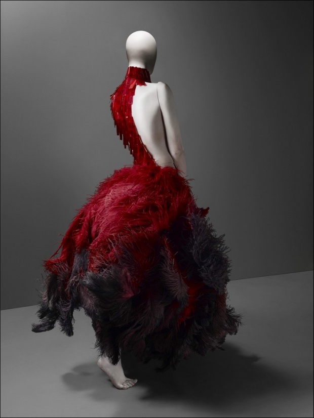 mq4b Savage Beauty by Alexander McQueen