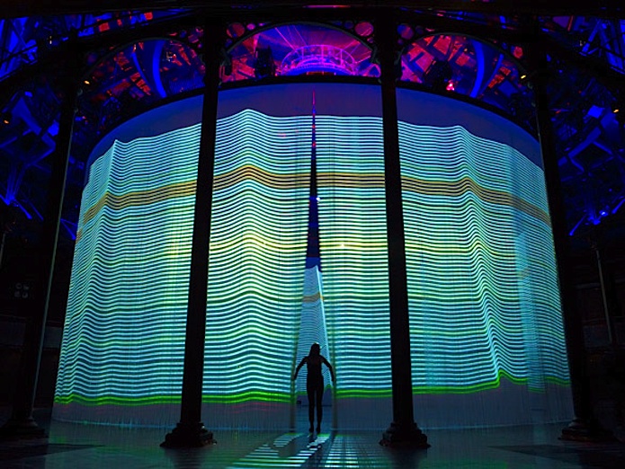 ronaradcurtaincall20 1 Giant 360 Degree Curtain Art
