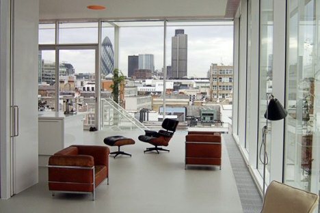tumblr lpavqhzi9w1qjtvg7o2 500 Roof Garden Apartment byTonkin Liu