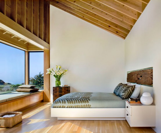 wh4c pic on Design You Trust wh4c Wooden House With The Sea View