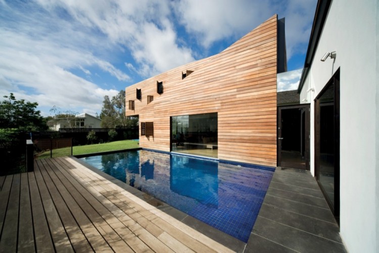 101 750x502 pic on Design You Trust 101 750x502 The Trojan House by Jackson Clements Burrows Architects