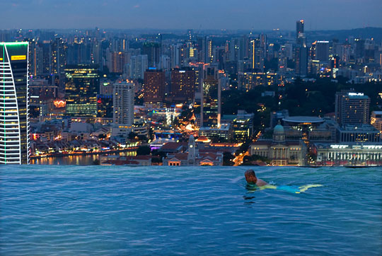 14.infinity swimming pool photos pic on Design You Trust 14.infinity swimming pool photos 40 Breathtaking ”Infinity Edge Pool” Photos Around The World