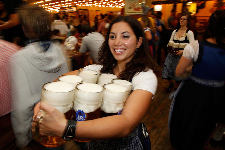 Oktoberfest: Worlds Biggest Beer Fest Begins 1611 Oktoberfest: Worlds Biggest Beer Fest Begins