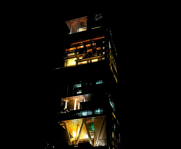 Most Expensive Home in the World has 27 Floors, Ocean and Slum Views 825 Most Expensive Home in the World has 27 Floors, Ocean and Slum Views