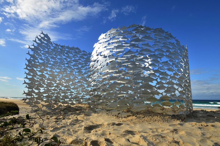 school richardhowie01 Dazzling School of Fish Sculpture