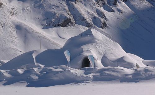 tumblr ls79ip6rXr1qjtvg7o4 r1 500 Iglu Dorf Zugspitze in Bavaria, Germany