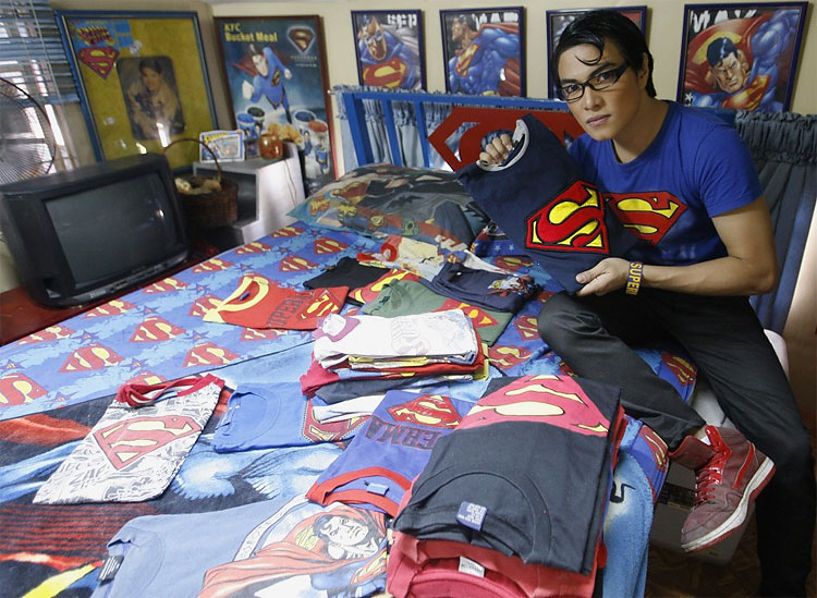 Plastic Surgery Superman: Fan Goes Under Knife to Look Like Superhero 716 Plastic Surgery Superman: Fan Goes Under Knife to Look Like Superhero