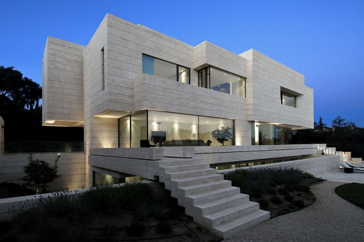 House in Las Rozas 07 750x498 The Sensational House of the Week N°2 !