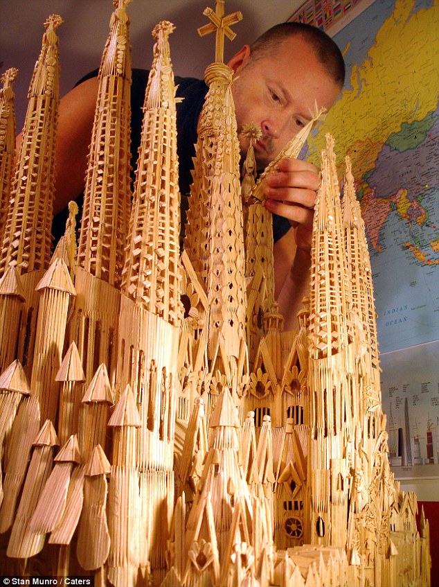 article 2047784 0E539A0600000578 49 634x847 Sagrada Familia church in toothpicks