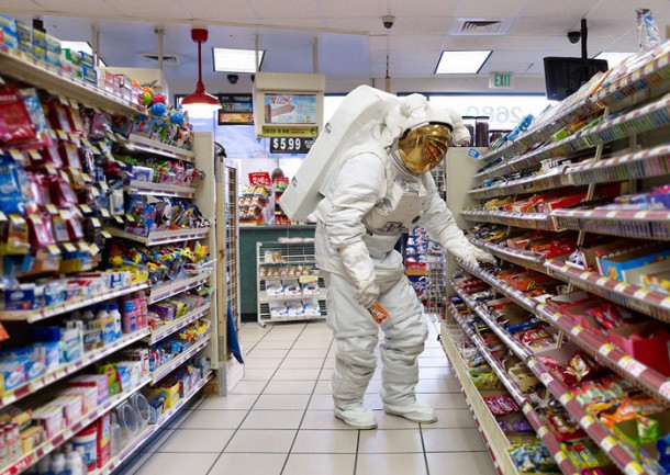astronaut daily life 02 610x433 The astronauts daily life on Earth