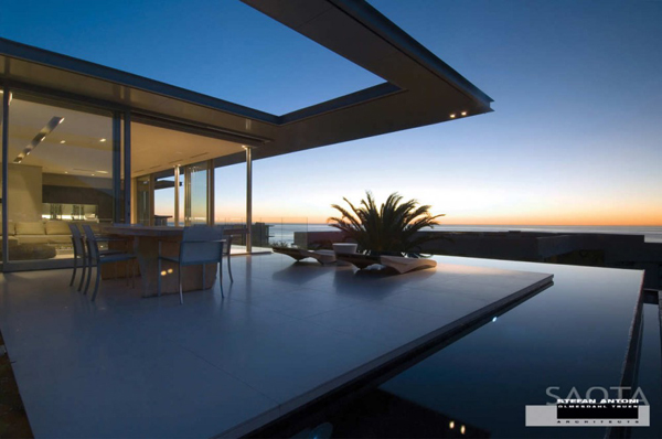 i1a158 Breathtaking minimalist home with views