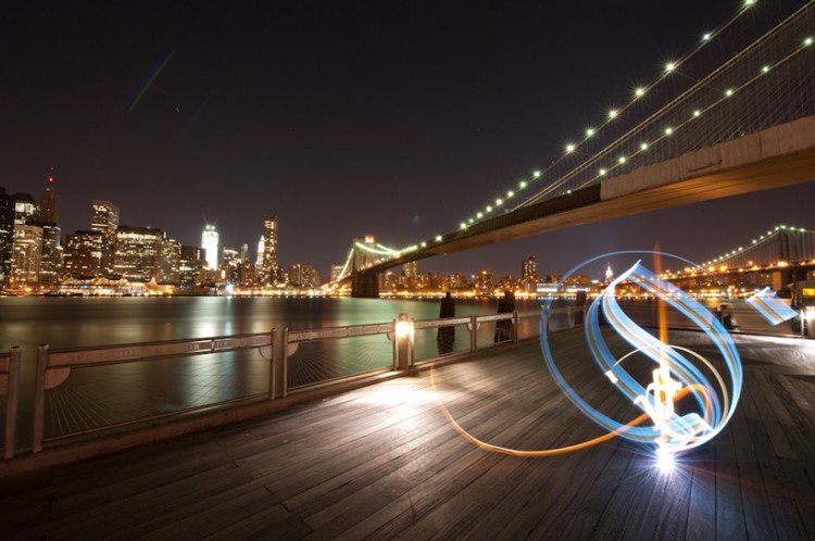 light02 750x498 pic on Design You Trust light02 750x498 Light Calligraphy by kaalam
