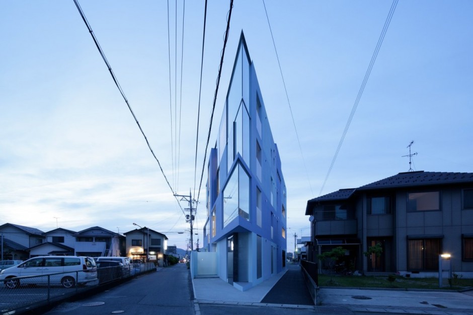 ot 241011 05 940x625 pic on Design You Trust ot 241011 05 940x625 On The Corner by EASTERN Design Office