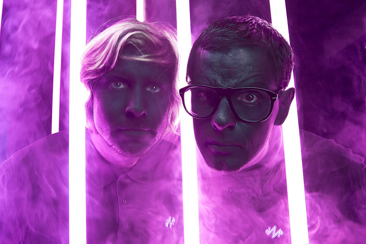 studio raar 61 pic on Design You Trust studio raar 61 Neon Lights