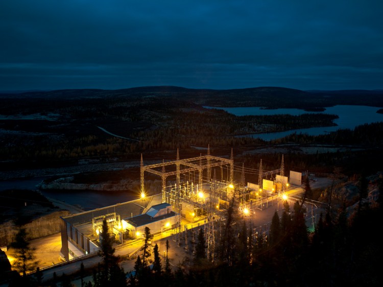 01power station 750x562 Power Station in Canadas far North