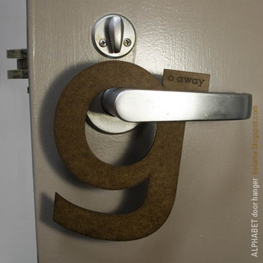 4.creative door hangers pic on Design You Trust 4.creative door hangers Showcase of Creatively Designed Door Hangers