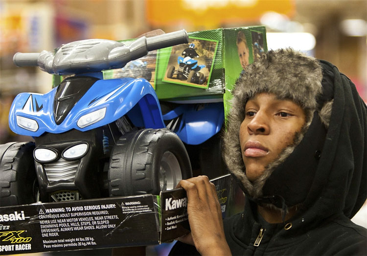 Black Friday Shopping Starts on Thursday 448 Black Friday Shopping Starts on Thursday