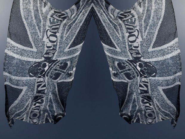alexander mcqueen scarf collection fall winter 2011 1 pic on Design You Trust alexander mcqueen scarf collection fall winter 2011 1 god save mcqueen!