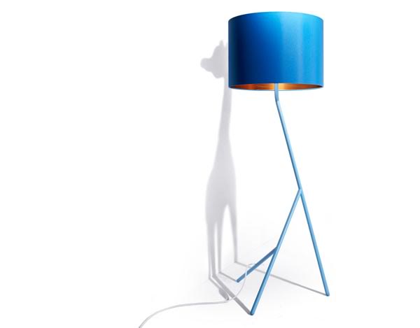 JIRAFA Three Legged Floor Lamp giraffe lamp ding3000 JIRAFA Three Legged Floor Lamp