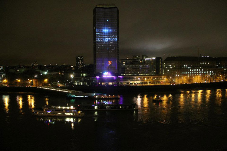 nokia lumia london Nokia Lumia 800 Illuminate Londons Skyline in 4D