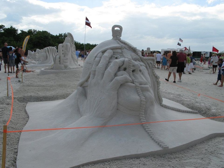 sandsculpting08 1 pic on Design You Trust sandsculpting08 1 Worlds Best Sand Sculptures 2011