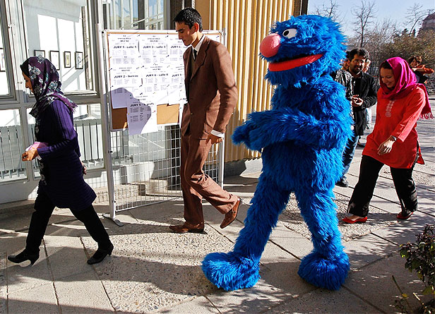 Sesame Street invades Afghanistan sesame street afghanistan h Sesame Street invades Afghanistan