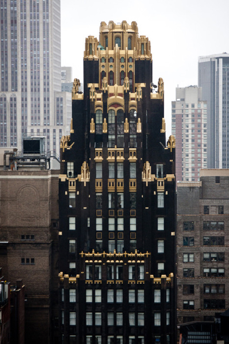 tumblr lsi1u16XBL1qiqf01o1 500 American Radiator Building