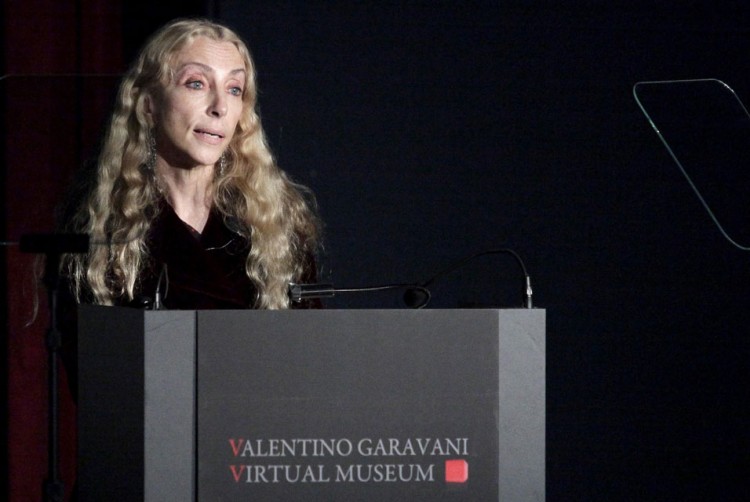 Valentino Garavani Virtual Museum 09 09 750x502 Valentino Garavani Virtual Museum