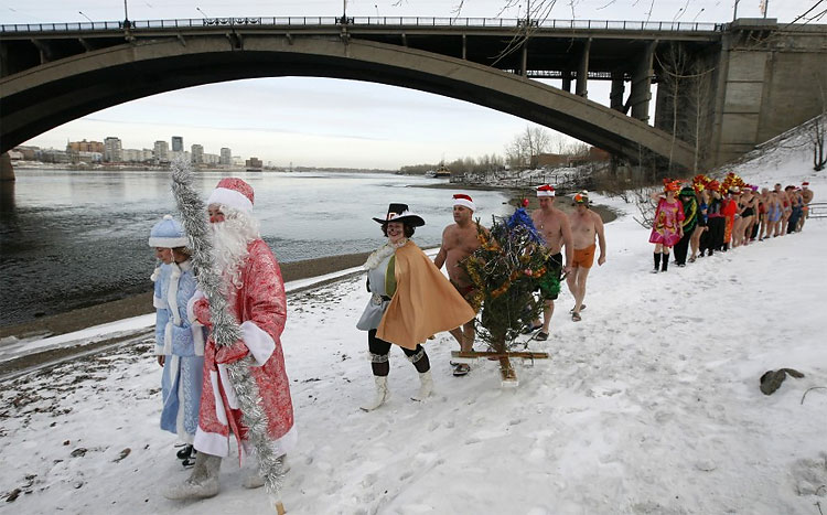 1291 Santas of the World 2011