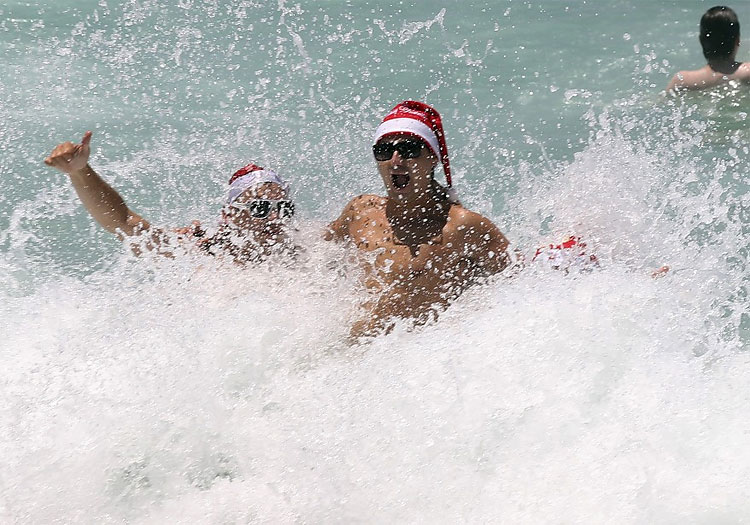 1292 Santas of the World 2011