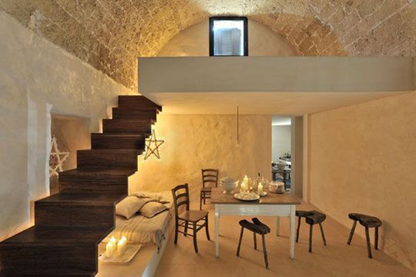 2154 A house surrounded by olive trees