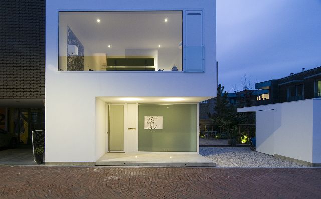 248 House in Groningen by Bahama Architects