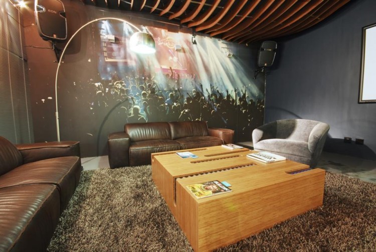 3114 750x502 Red Bull’s Cape Town Office by COA