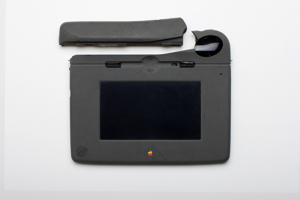 4306339744 fd29186f91 b pic on Design You Trust 4306339744 fd29186f91 b Apple iPad Ancestor Newton Cadillac Prototype