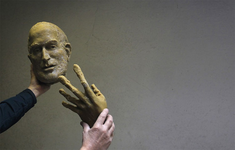 617 pic on Design You Trust 617 Steve Jobs Statue: The Making Of
