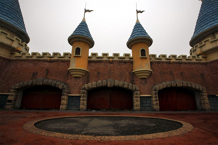 638 Chinas Abandoned Wonderland